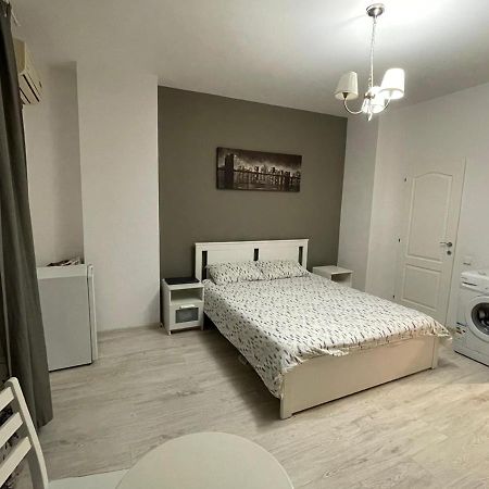 Centru Charming New Apartament Piata Universitate Apartment Bucureşti Ngoại thất bức ảnh