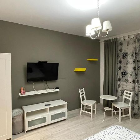 Centru Charming New Apartament Piata Universitate Apartment Bucureşti Ngoại thất bức ảnh